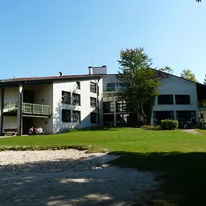  Hostel Djh